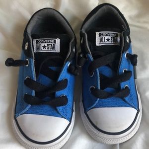 Toddler/ little kids size 8 converse sneakers